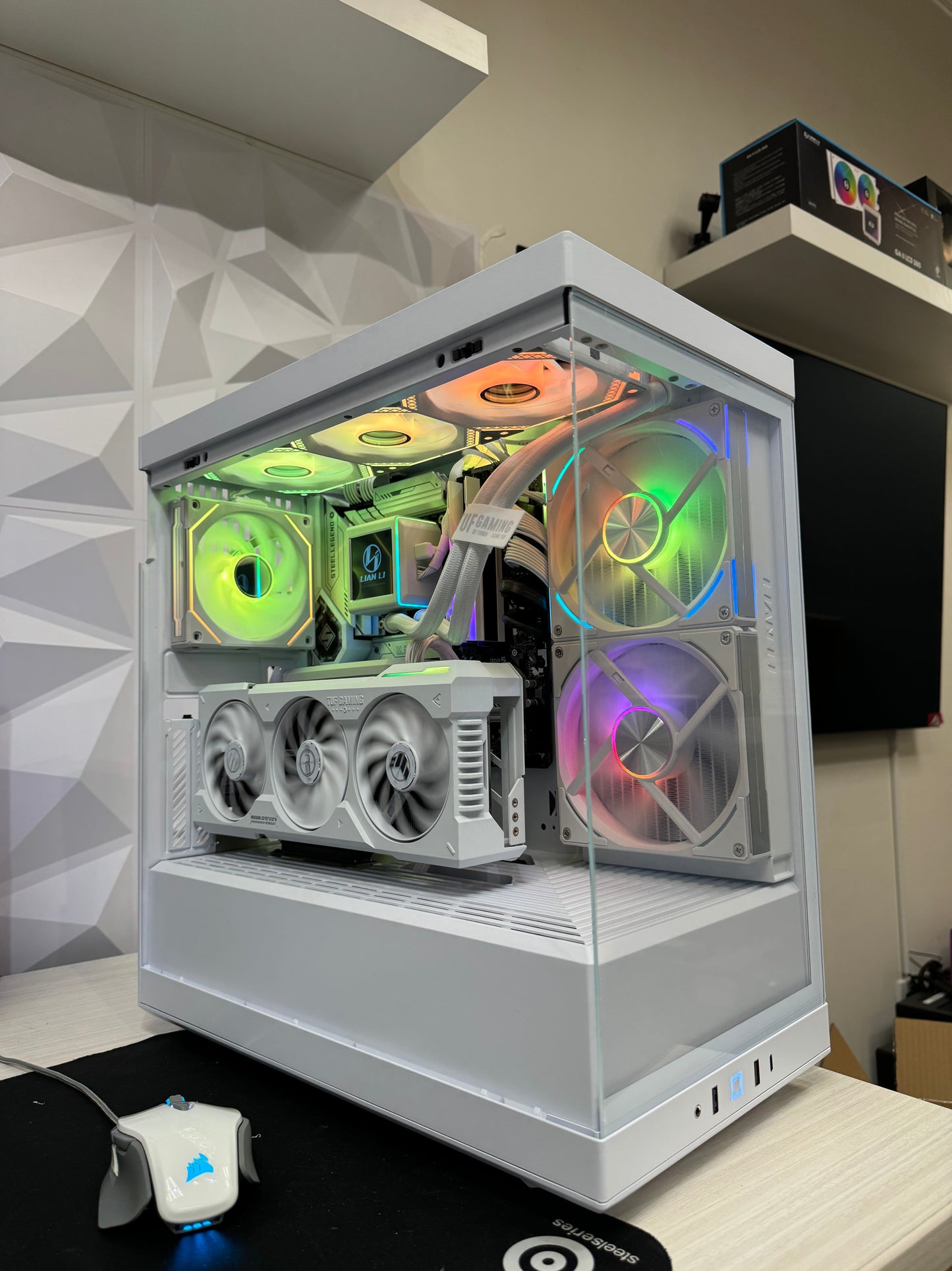 White Ready liquid Gaming Pc Intel core I7- 14700K f | White RTX 4070Ti Super 16GB | 1TB Gen 4 | 32GB DDR