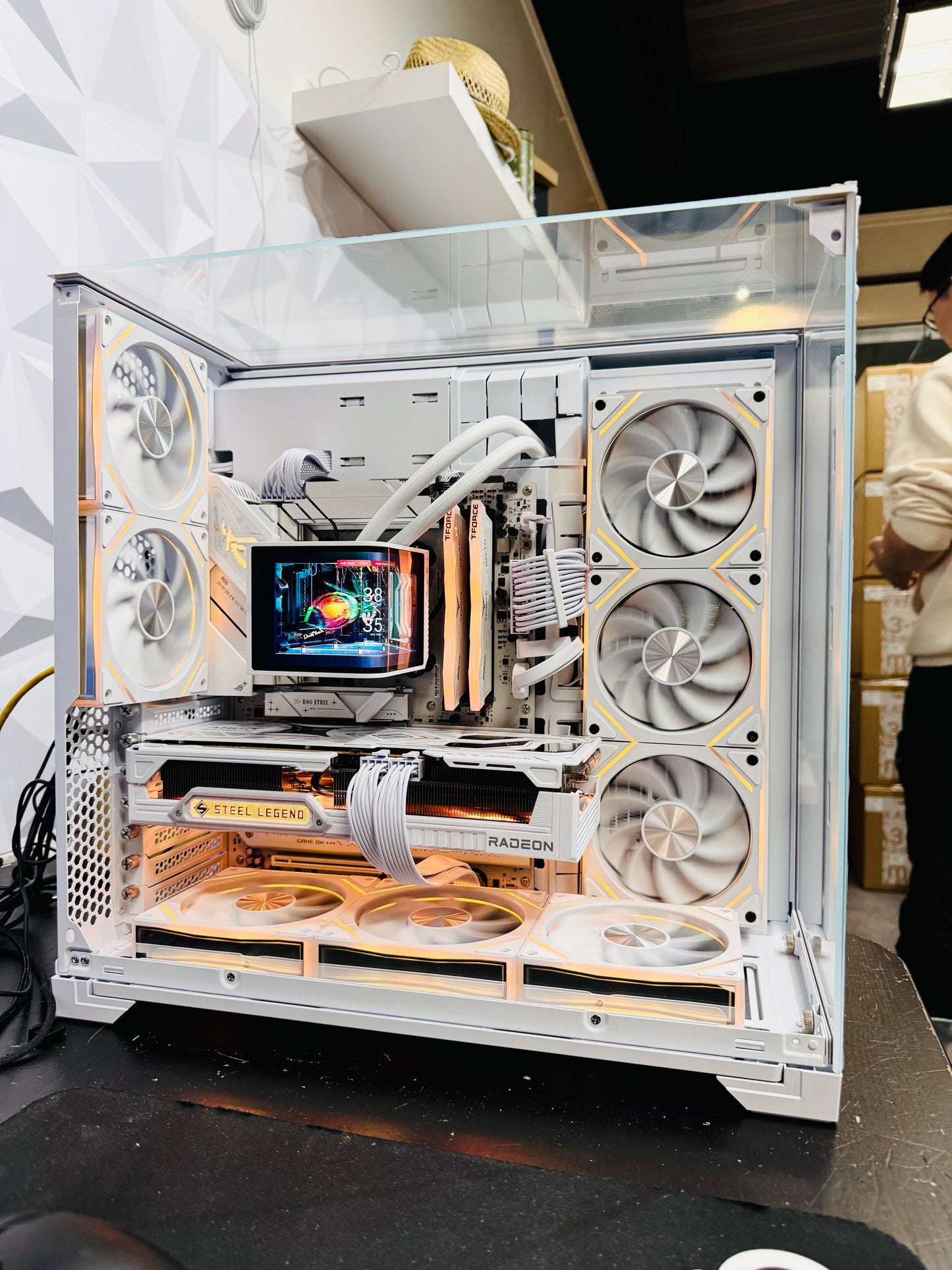 ⚡ New Gaming Beast – Ryzen 7 7700X + RX 9070 XT + PANoRAMa Cooling | LIMITED TIME DEAL