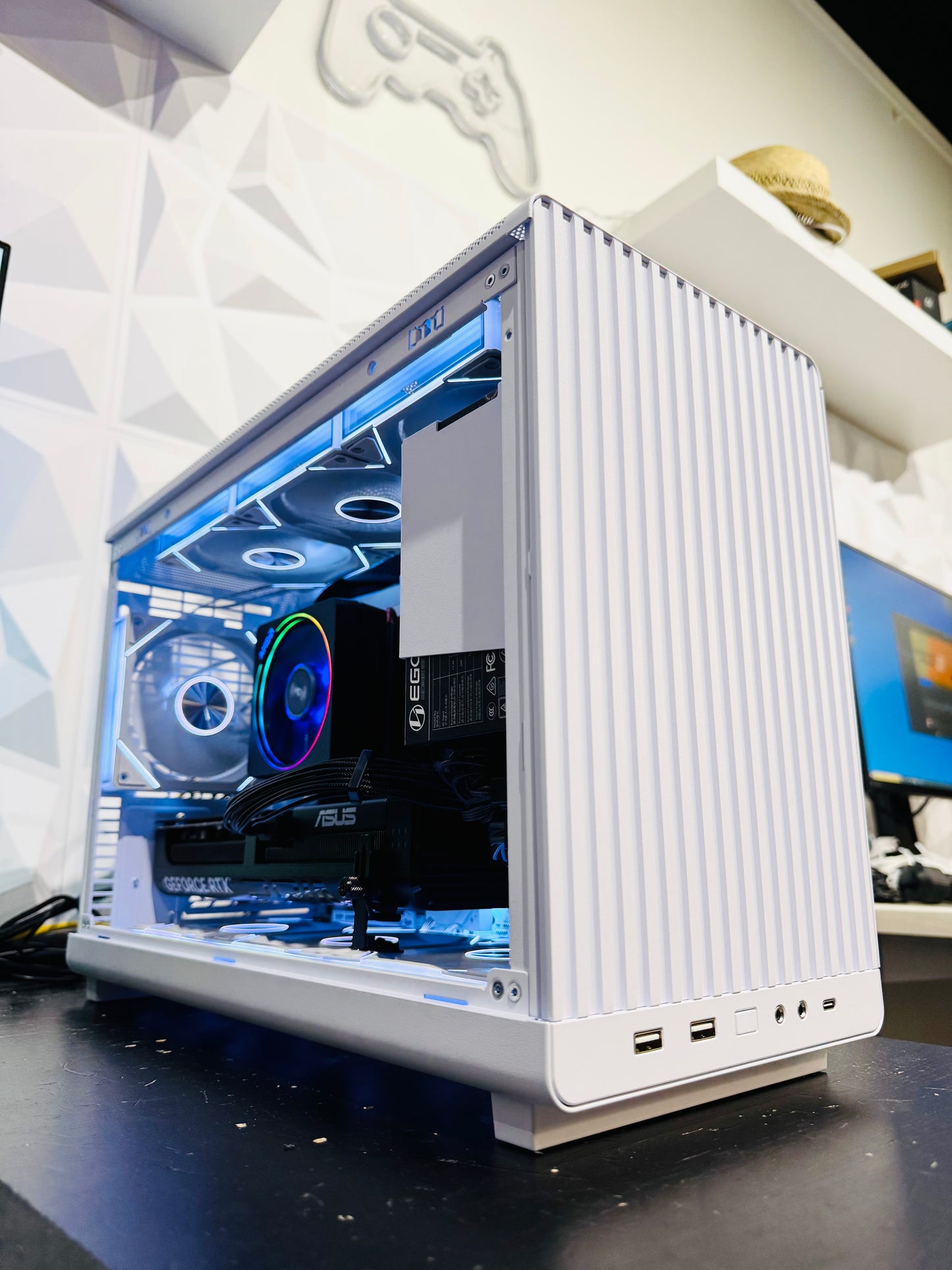 Budget Lian Li A3 Gaming PC β Ryzen 7 7800X3D + RTX 5070 12GB + 32GB RAM + 1TB SSD + WiFi