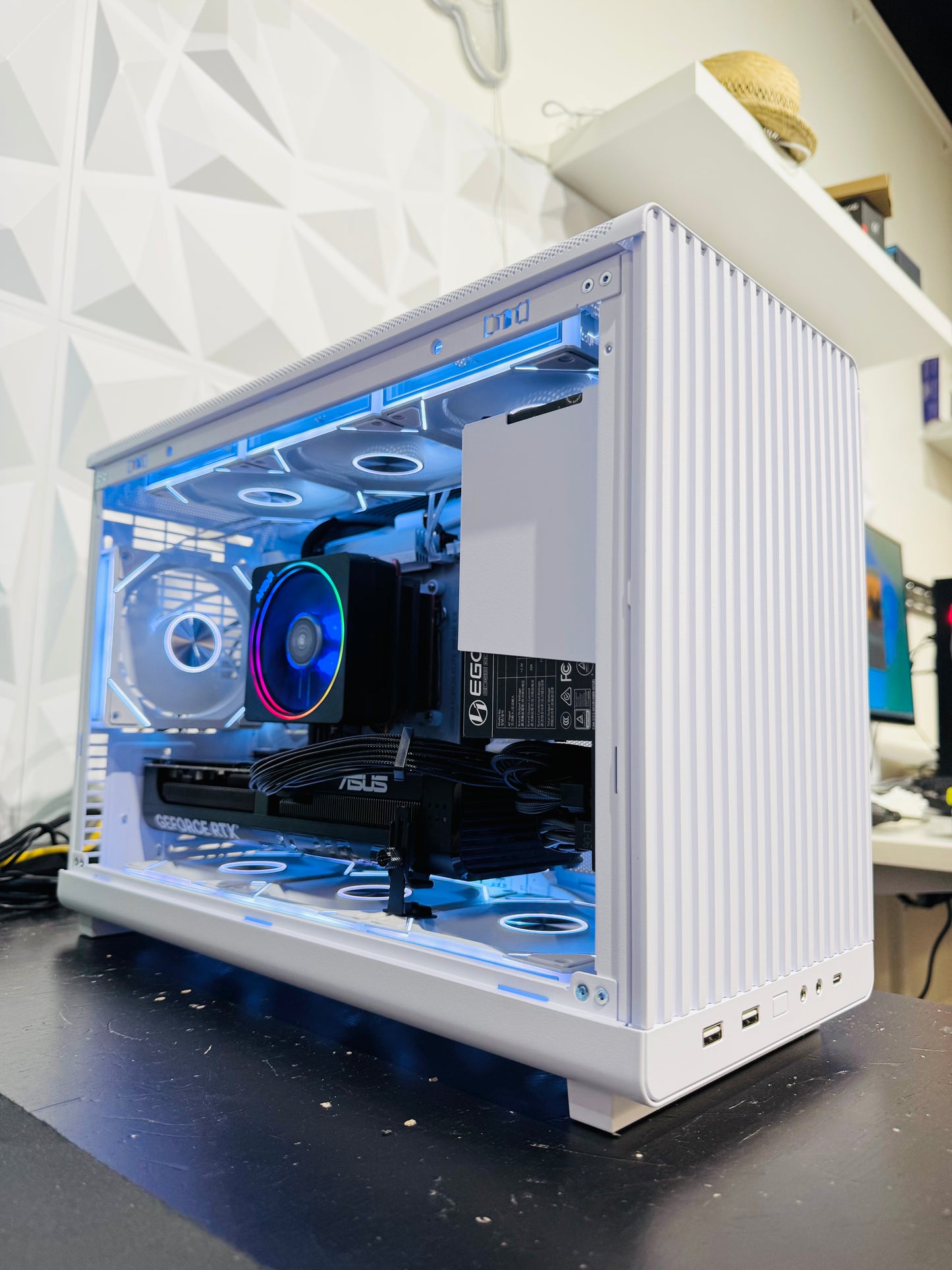 Budget Lian Li A3 Gaming PC β Ryzen 7 7800X3D + RTX 5070 12GB + 32GB RAM + 1TB SSD + WiFi