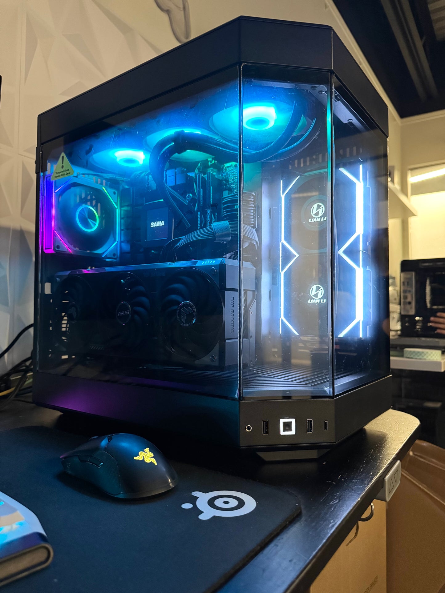 Ultra Gaming PC – RX 9070, Ryzen 9600X, 32GB DDR5, Liquid Cooling, HYTE Y60 | 1440p & 4K Ready
