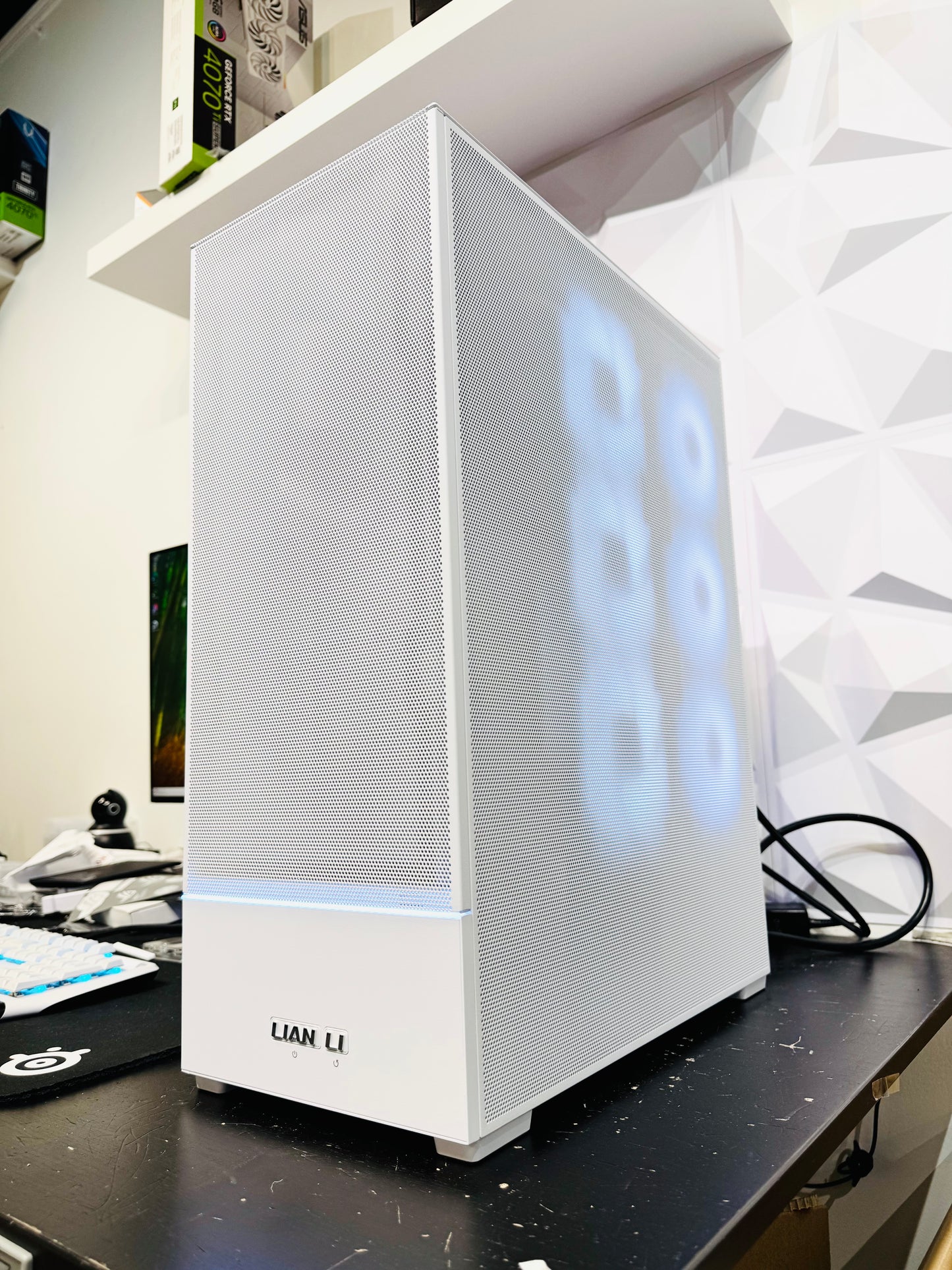 Ready lian li Gaming PC ๐ฅ Ryzen 7 9800X3D + 2TB + RTX 5070 Ti 16GB | WiFi