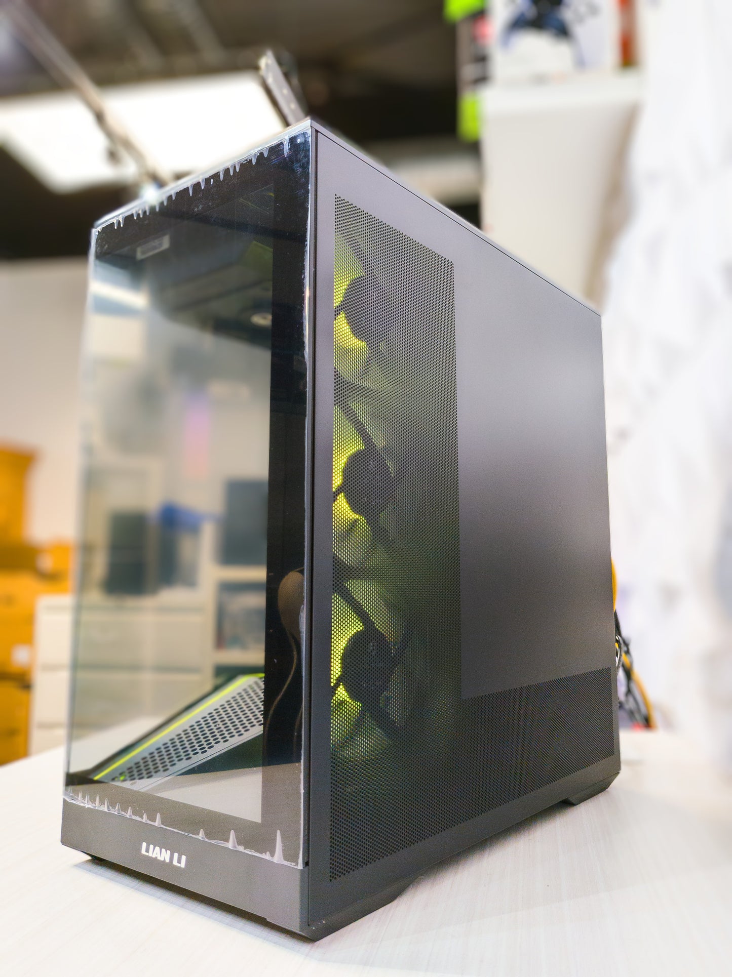 ๐ฅ Vancouver Built Lian Li Gaming PC โ Budget Beast with 9800X3D + RTX 5070 Ti 16GB