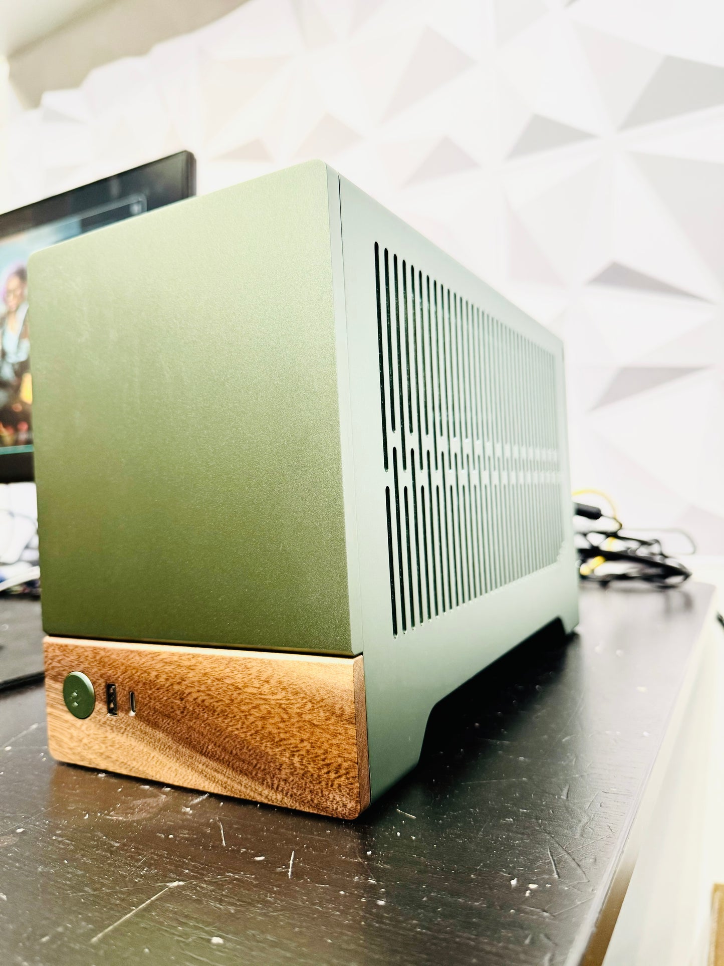 ๐ฅ Black Friday Deal: ๐ฅ Super Compact High-Performance Gaming PC! ๐ฅ Ryzen 7 9700X | RTX 4070 | 32GB RAM | 2TB SSD | WiFi |