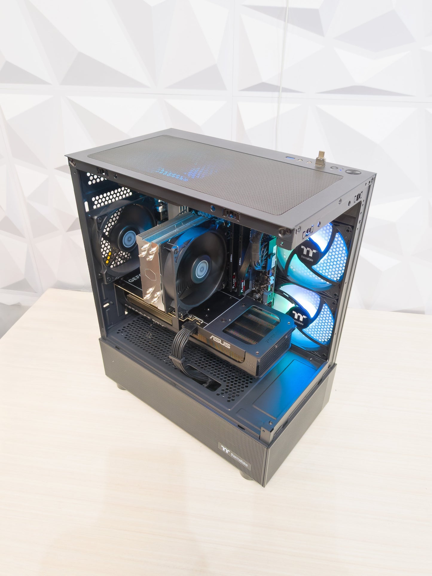 🚀 Best FPS per Dollar RTX 5070 + i5-14400F Build + 32GB DDR5 + Wifi