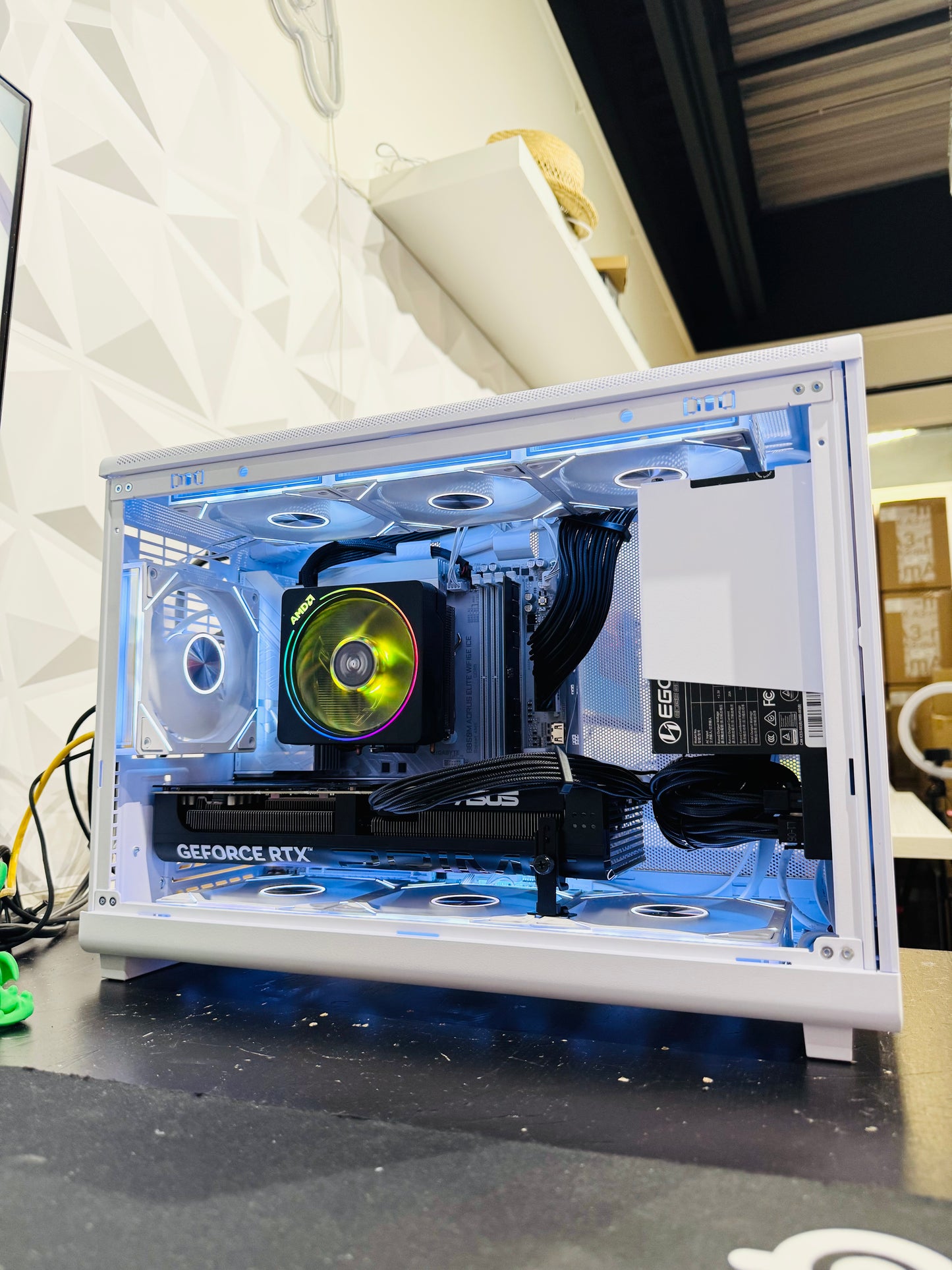 Budget Lian Li A3 Gaming PC β Ryzen 7 7800X3D + RTX 5070 12GB + 32GB RAM + 1TB SSD + WiFi