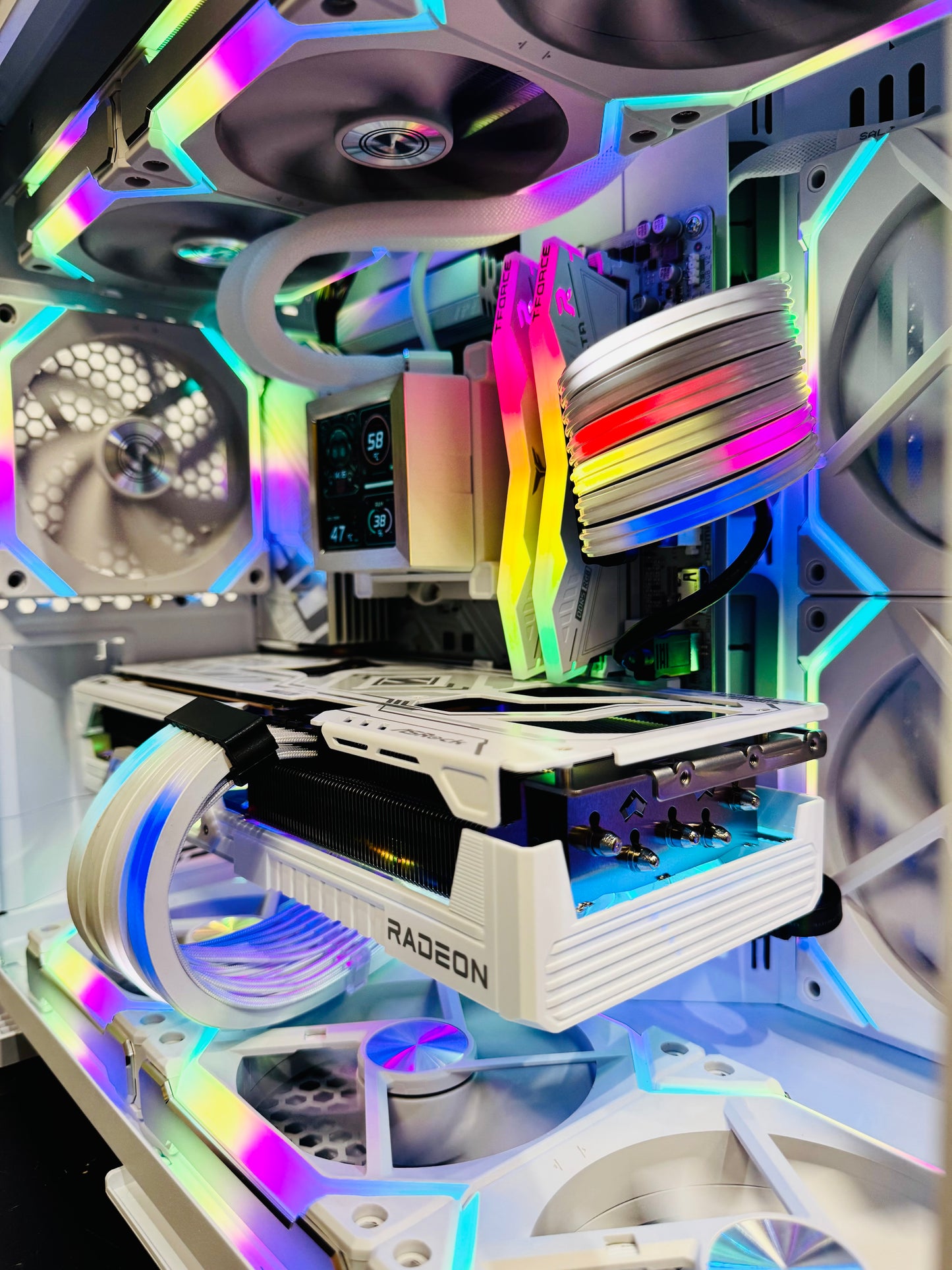 Ryzen 9600X + RX 9070 XT Gaming PC – 32GB RAM, 1TB SSD, Wi-Fi Ready!