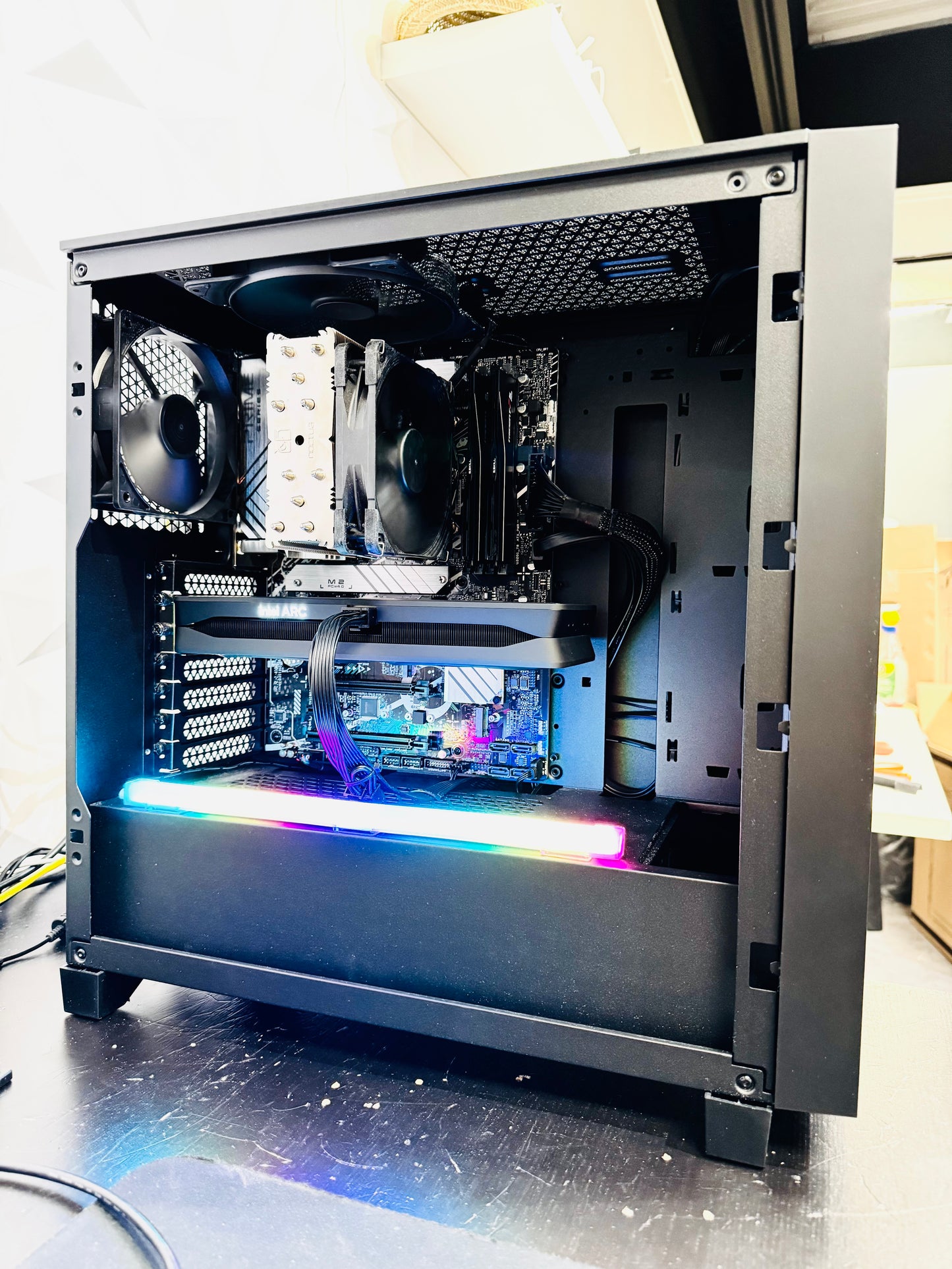 ๐ Christmas Sale! 1080p Gaming PC ๐ | Intel 14100F | GPU B580 | 32GB DDR5 RAM | Wi-Fi