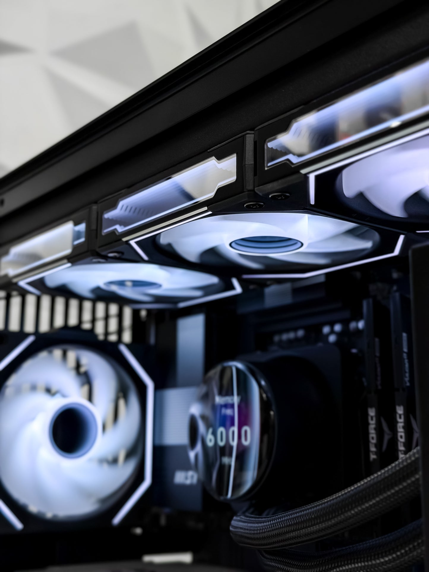 Gaming PC VALUE BUILD — Ryzen 7 9850X3D + RX 9070 16GB