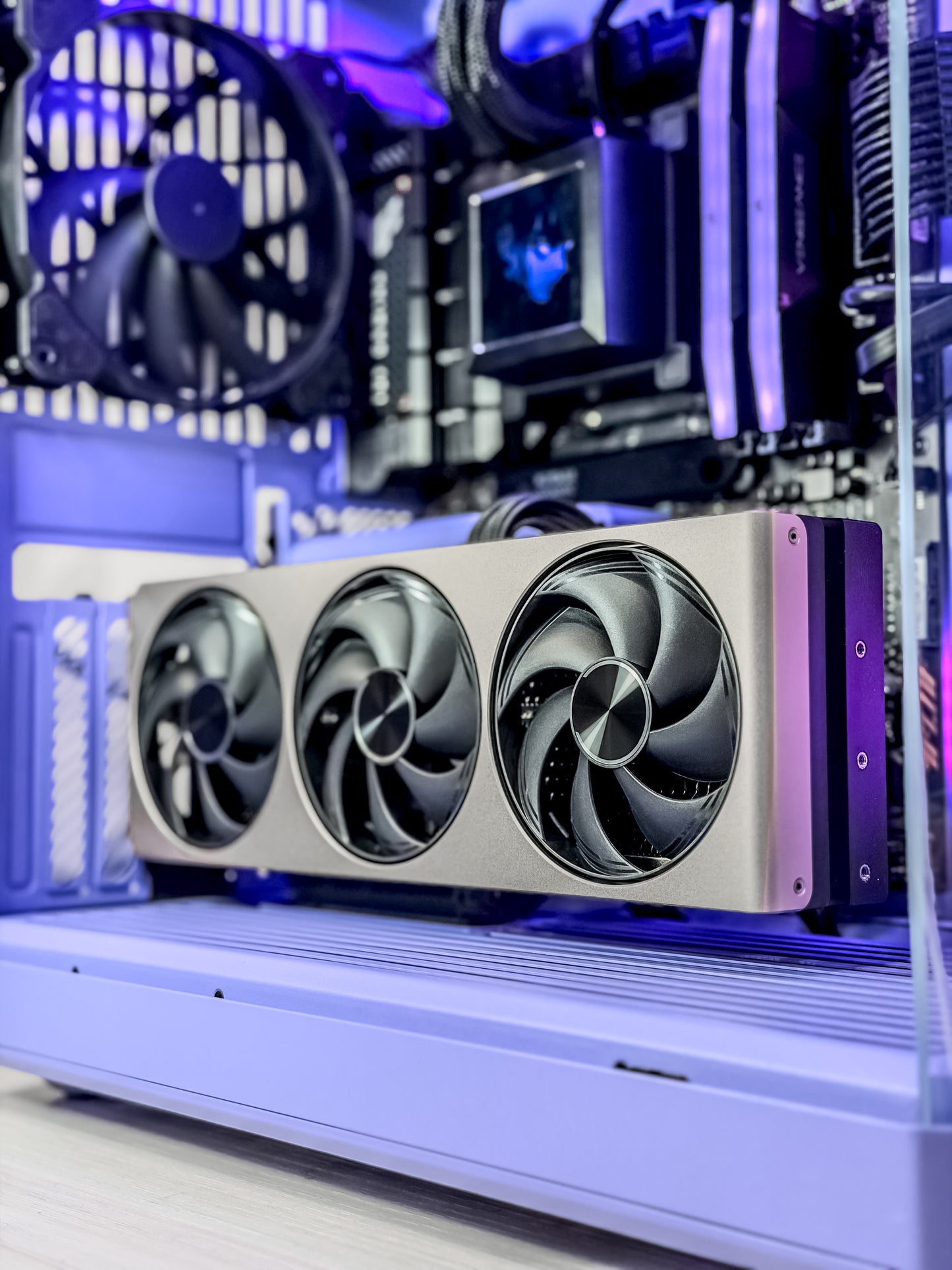 Gaming PC Y70 7800X3D + RTX 5070 Ti Beast