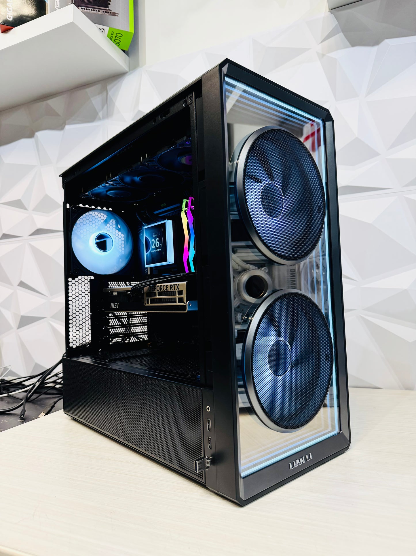 Premium Lian Li RTX 5070 Ti Gaming PC | Liquid Cooled | 32GB DDR5 | Ultra 7
