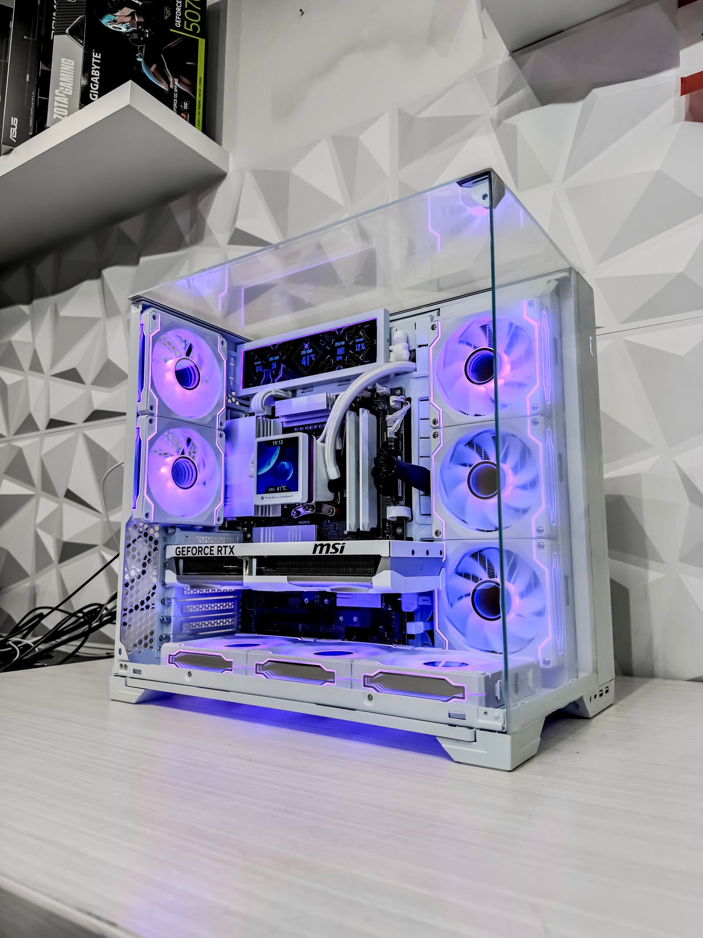 🔥 Lian Li O11 Vision Gaming PC – RTX 5070 Ti 16GB | 32GB DDR5 | Liquid Cooling