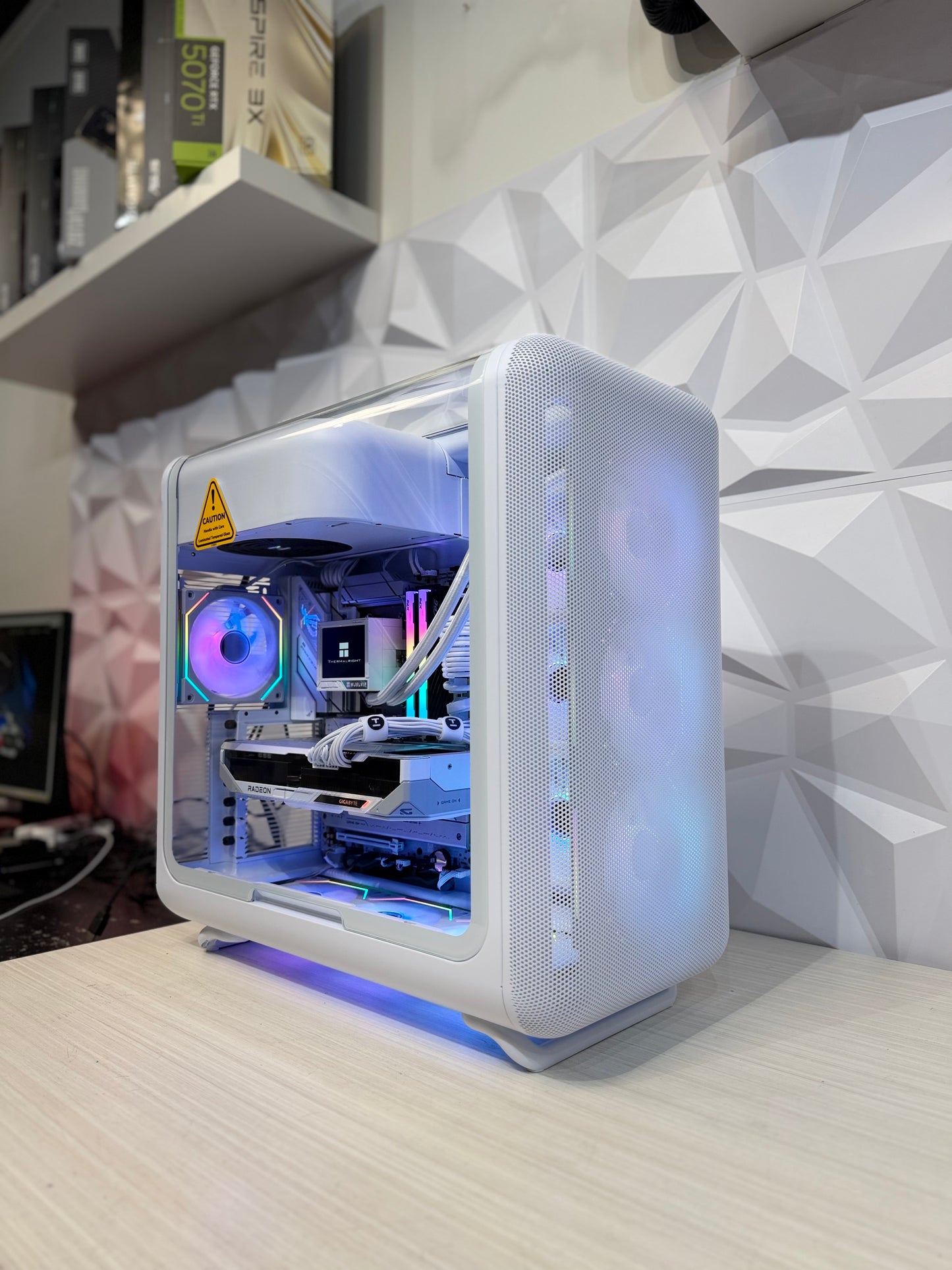 🔥 Ryzen 7 9850X3D + RX 9070 XT | HYTE X50 Legendary Gaming PC
