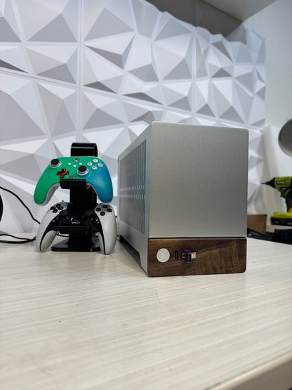 Tiny Beast – RTX 5070  + 2TB Gen5 NVMe + Ryzen 9700X + 64GB DDR5 in Terra Silve