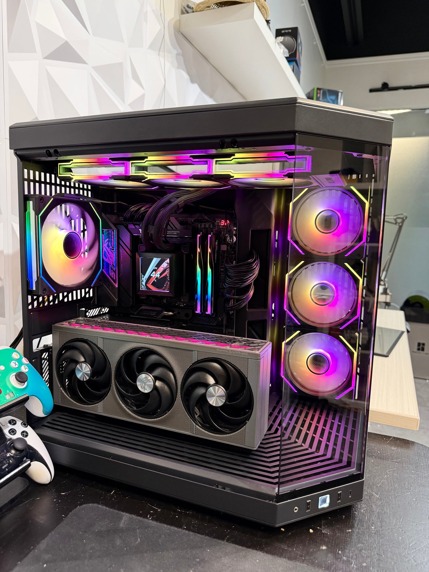 🧨 INSANE Deal: RX 9070 XT + STRIX X670E + Ryzen 9700X