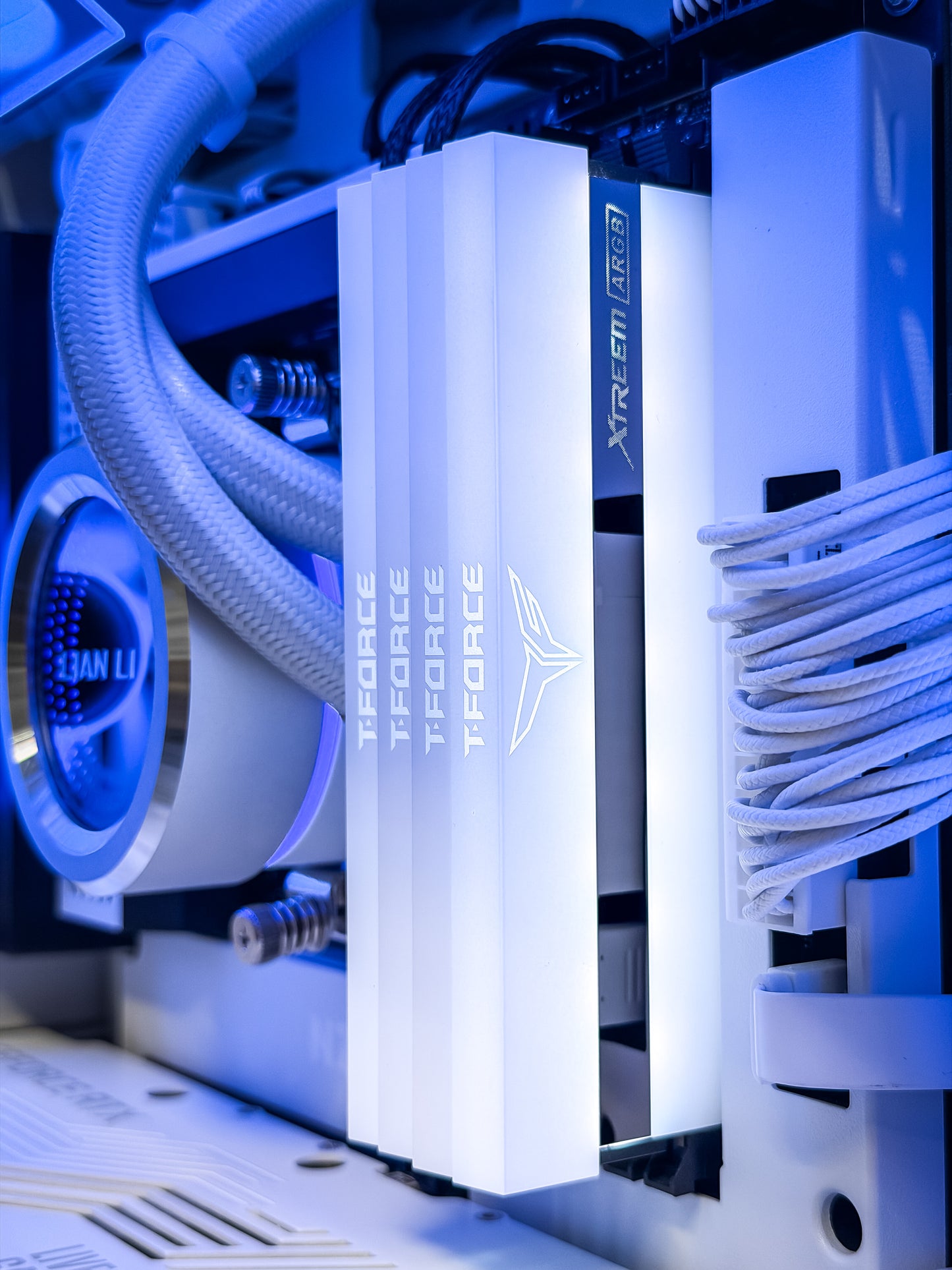 Legendary Lian Li o11 White Gaming PC | RTX 3080 10GB | Ryzen 7 5800X | Liquid Cooled