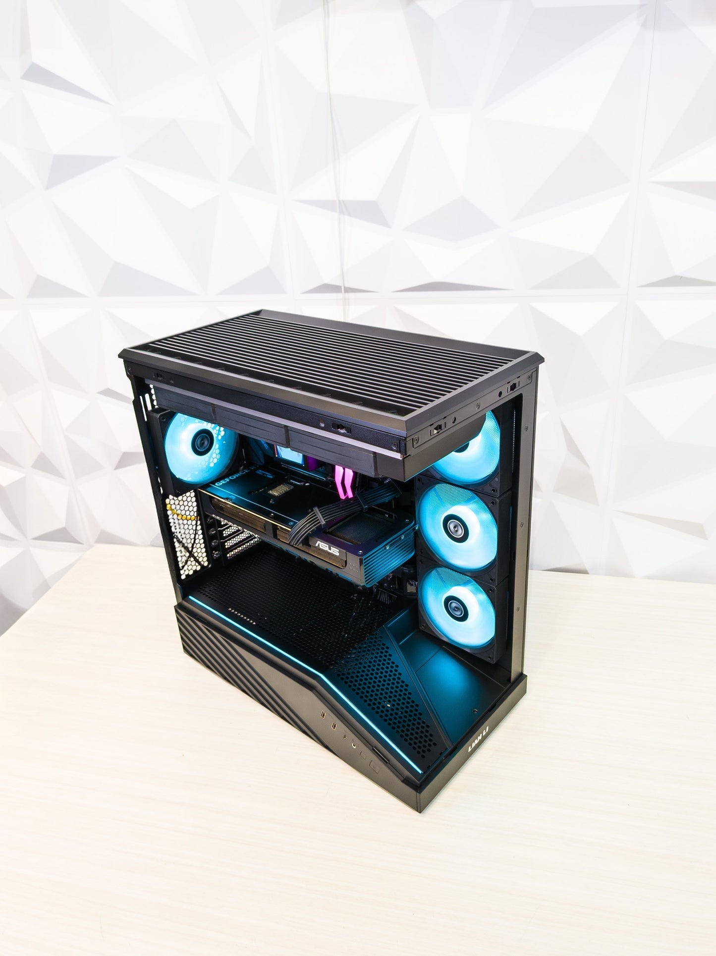 🔥 Vancouver Built Lian Li Gaming PC – Budget Beast with 9800X3D + RTX 5070 Ti 16GB