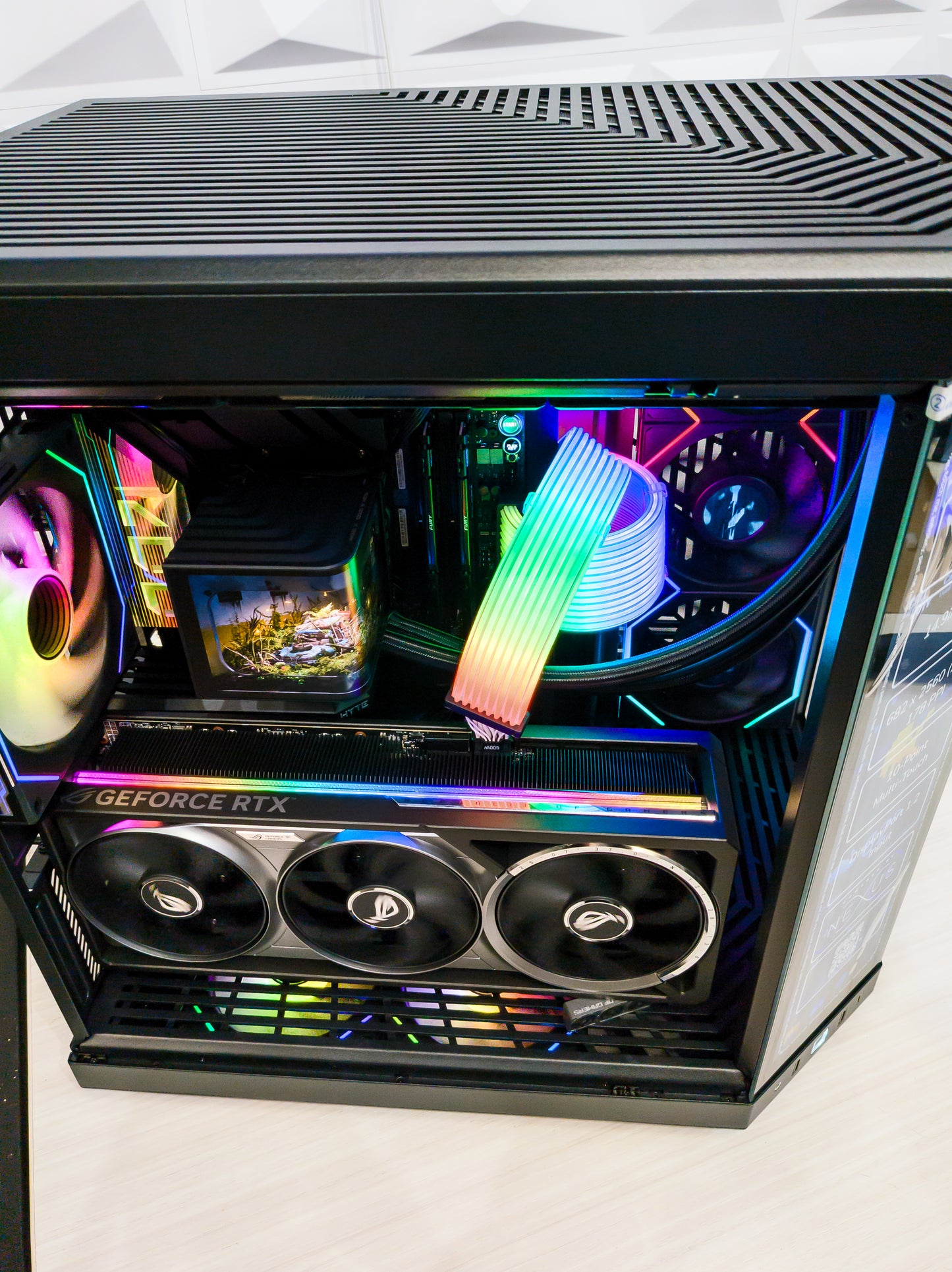 🔥 Ultimate Luxury Gaming PC – ROG Astral RTX 5090 32GB | Ryzen 9 9950X3D