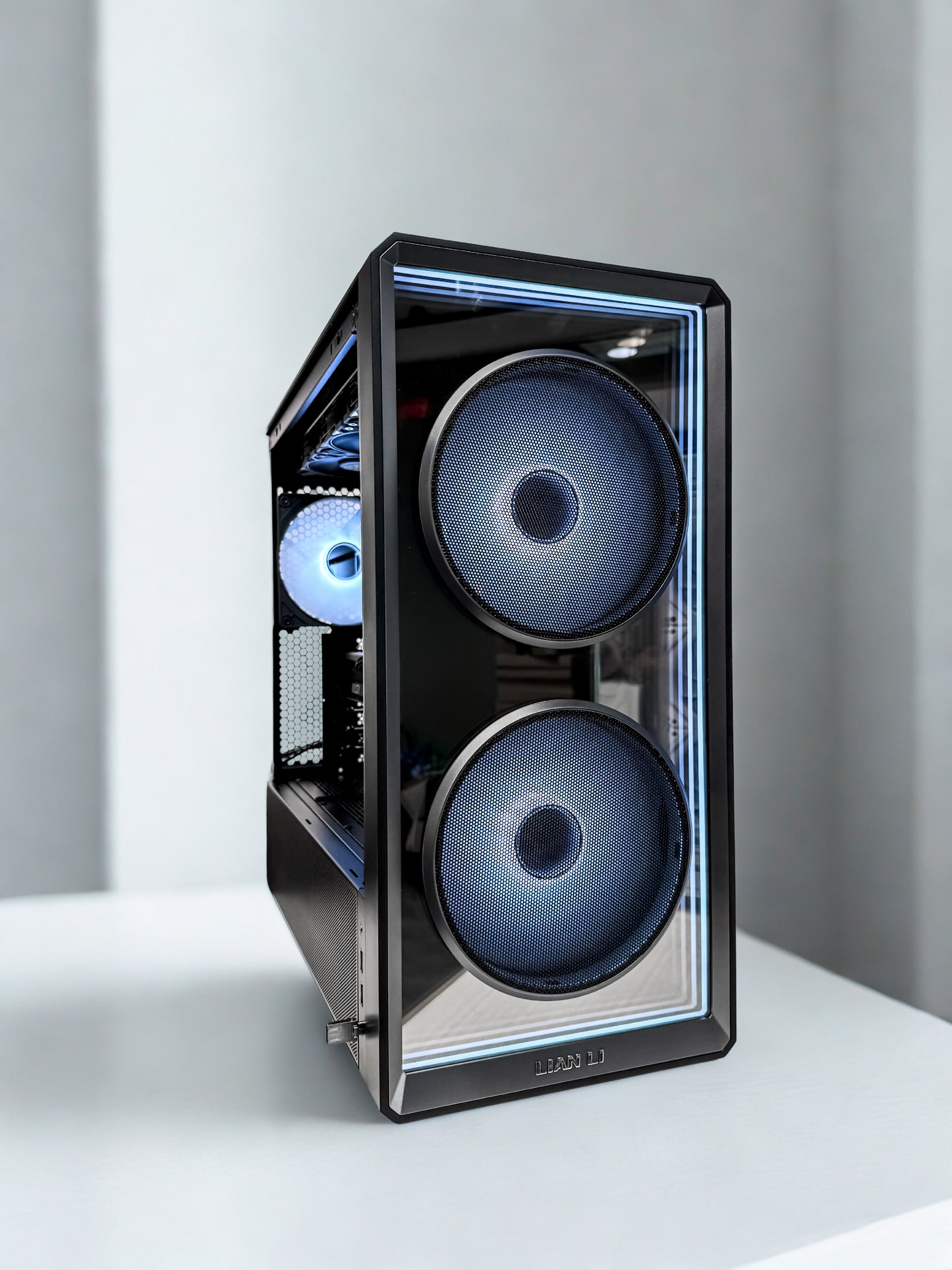 Premium Lian Li RTX 5070 Ti Gaming PC | Liquid Cooled | 32GB DDR5 | Ultra 7