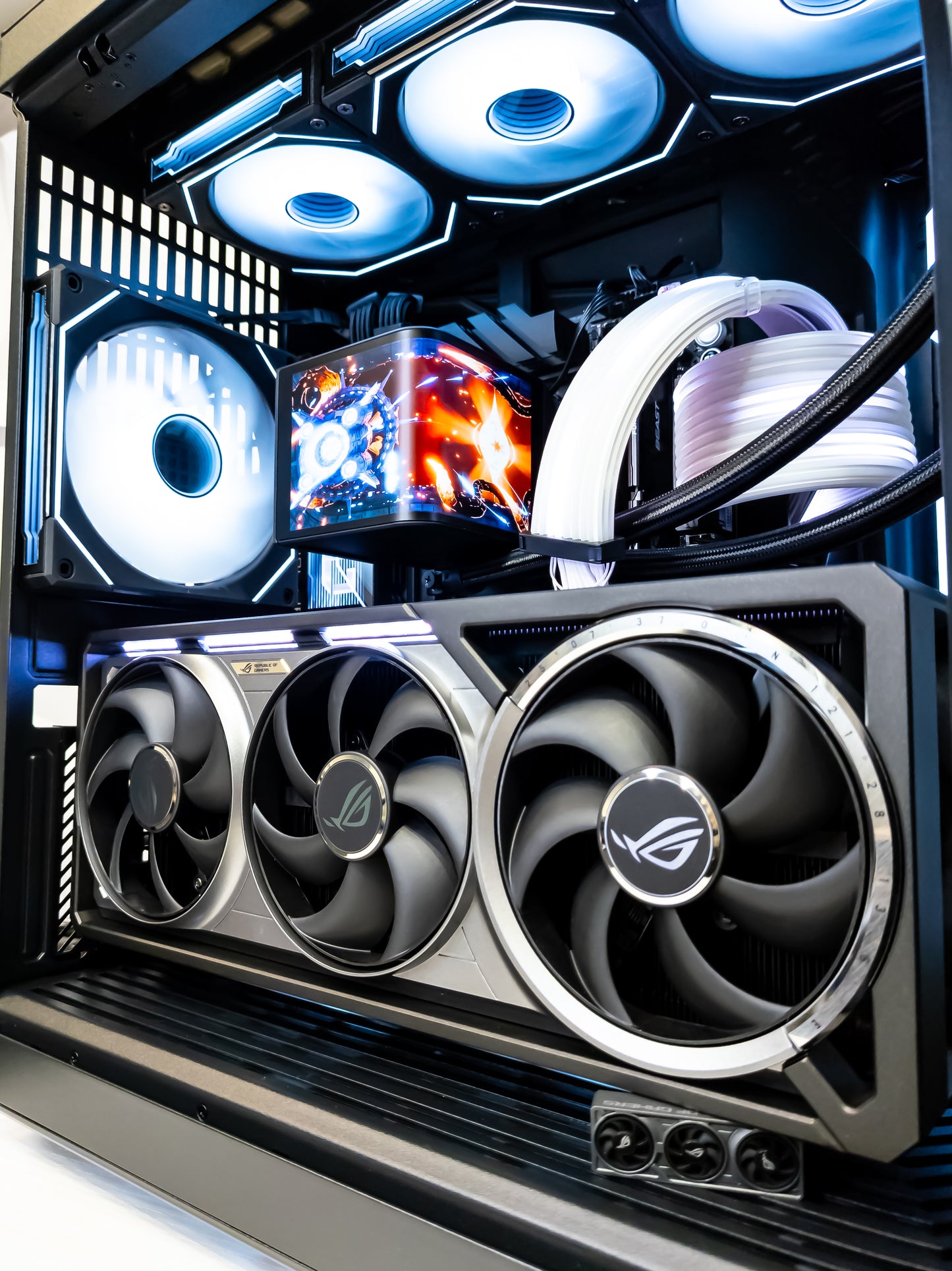 🔥 Ultimate Luxury Gaming PC – ROG Astral RTX 5090 32GB | Ryzen 9 9950X3D