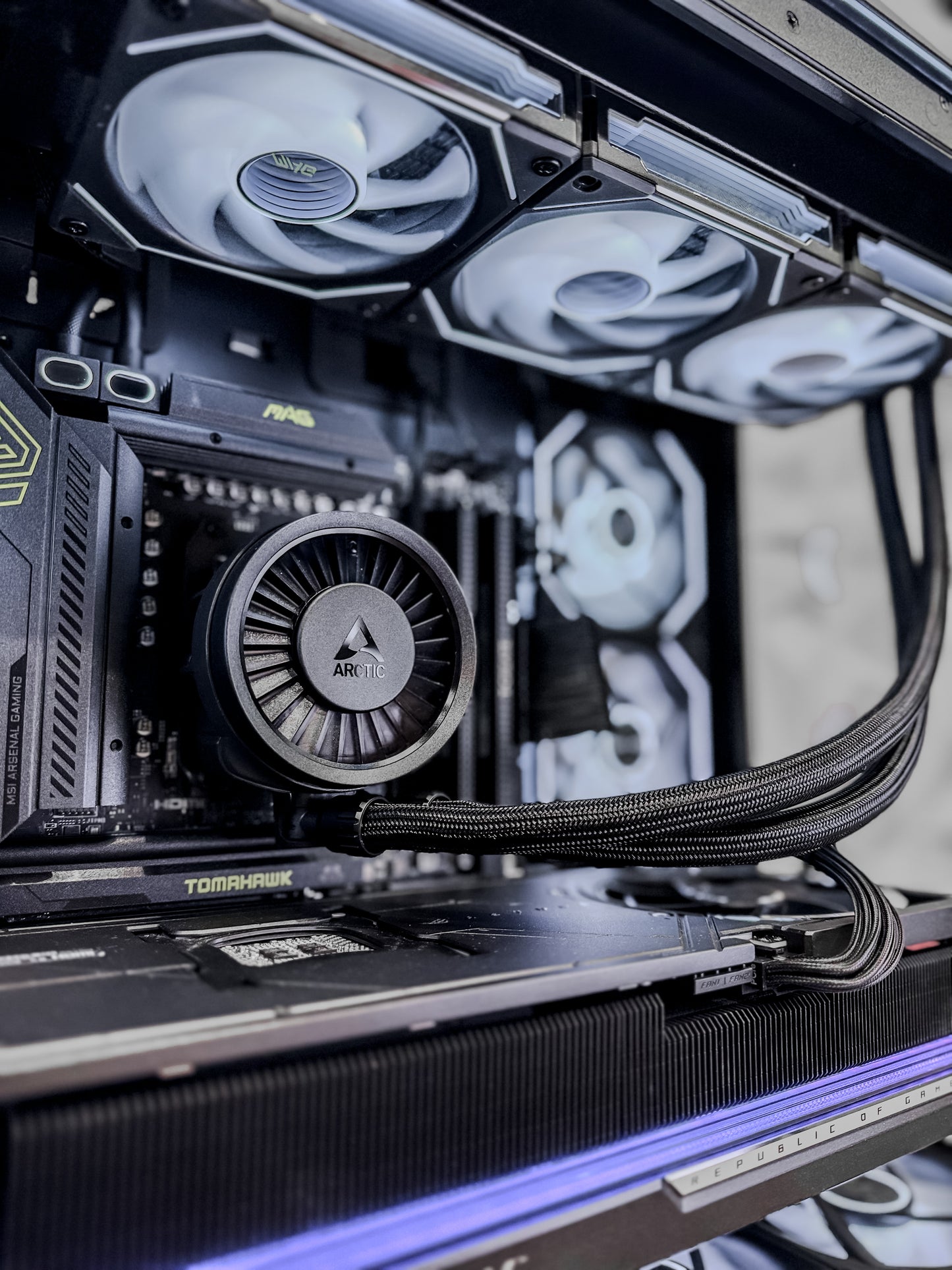 🔥 RTX 5090 32GB + NEW Ryzen 9950X3D2 – TOP OF THE LINE Gaming / AI PC 🔥