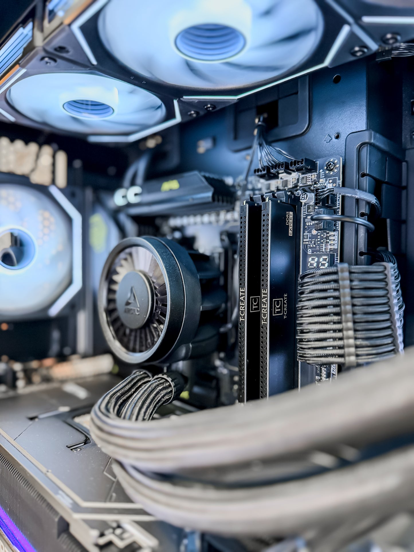 🔥 RTX 5090 32GB + NEW Ryzen 9950X3D2 – TOP OF THE LINE Gaming / AI PC 🔥