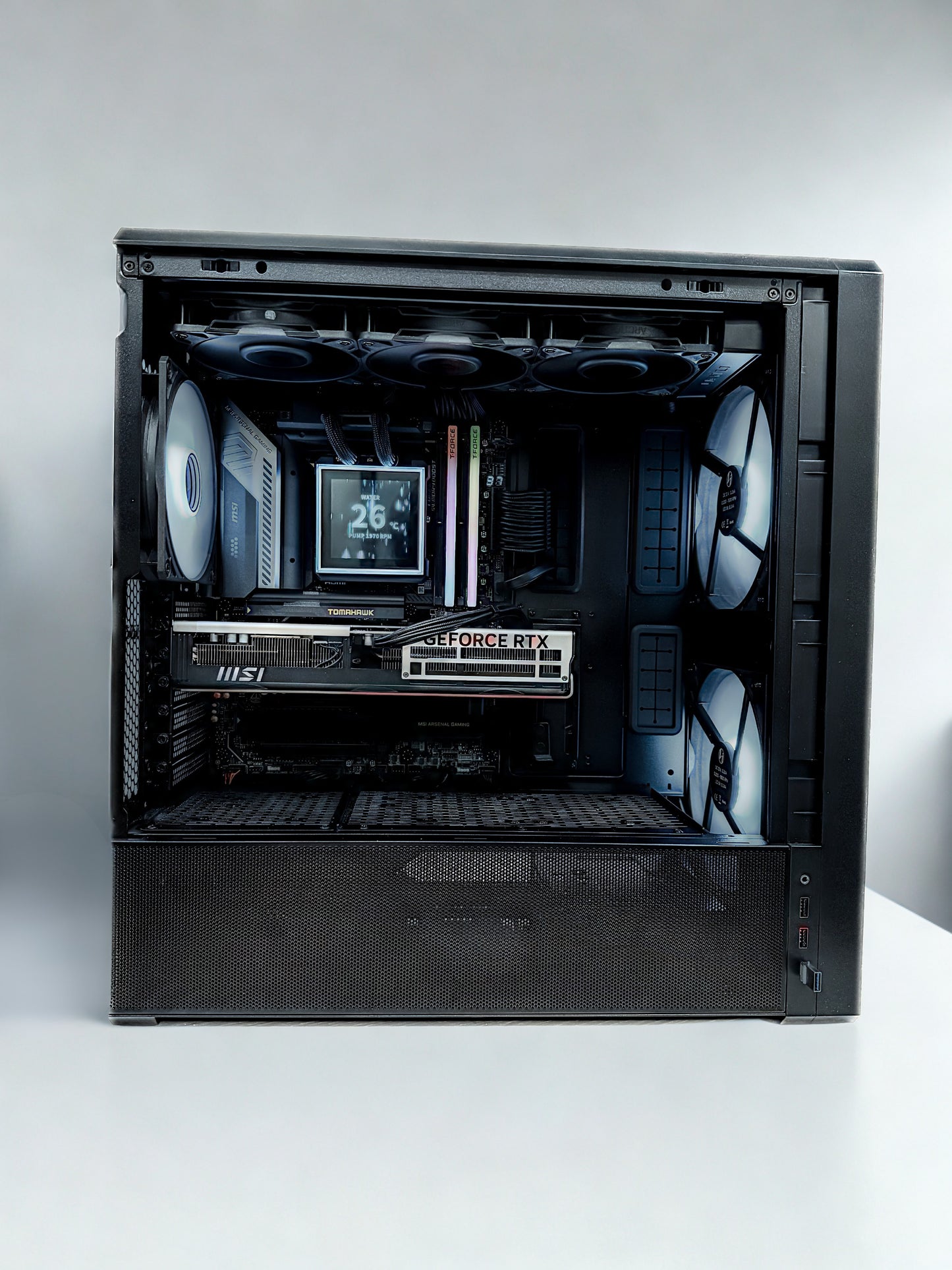 Premium Lian Li RTX 5070 Ti Gaming PC | Liquid Cooled | 32GB DDR5 | Ultra 7