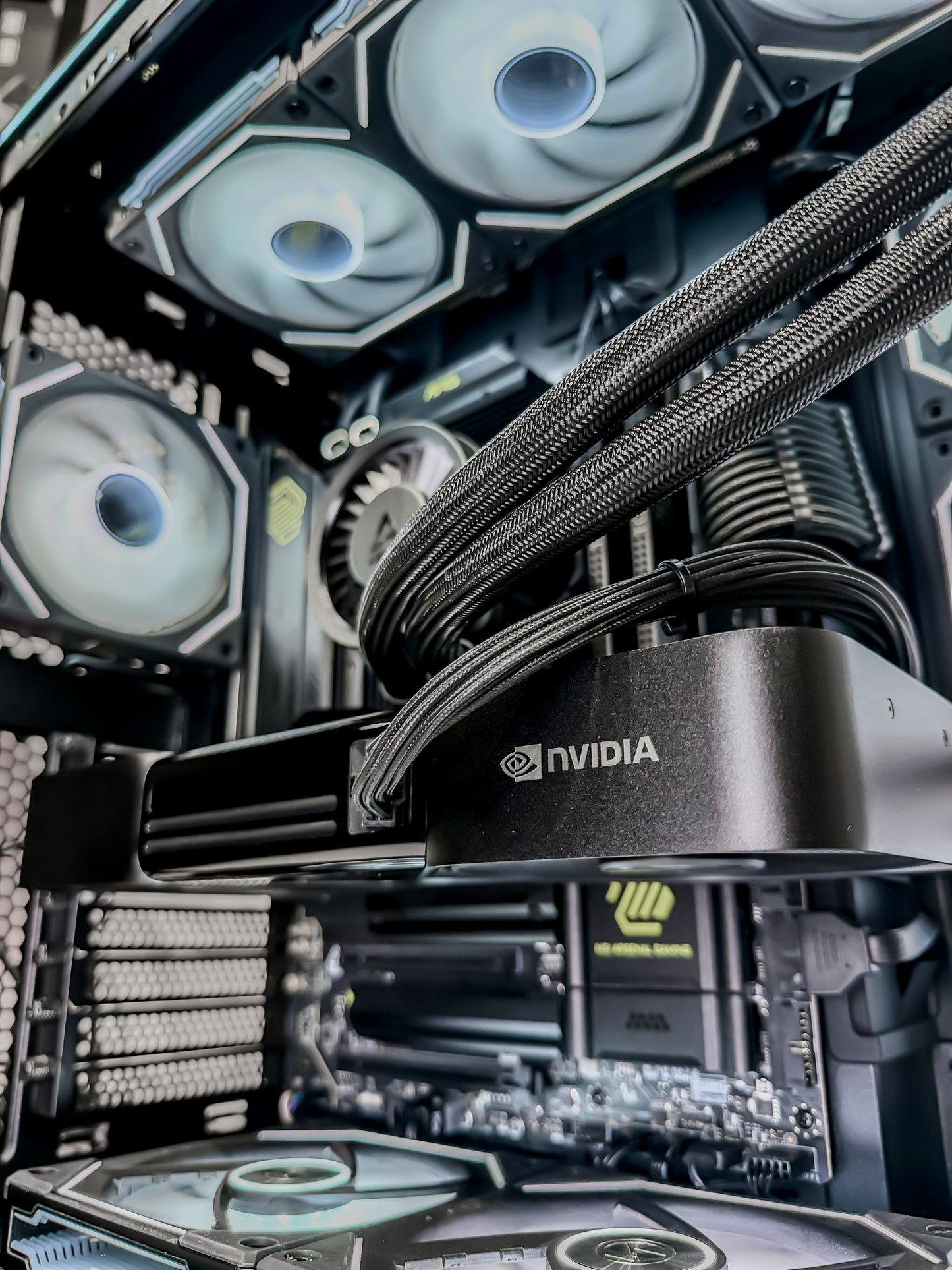 🔥 AI Workstation – Ryzen 9 9950X3D2 + RTX PRO 6000 96GB