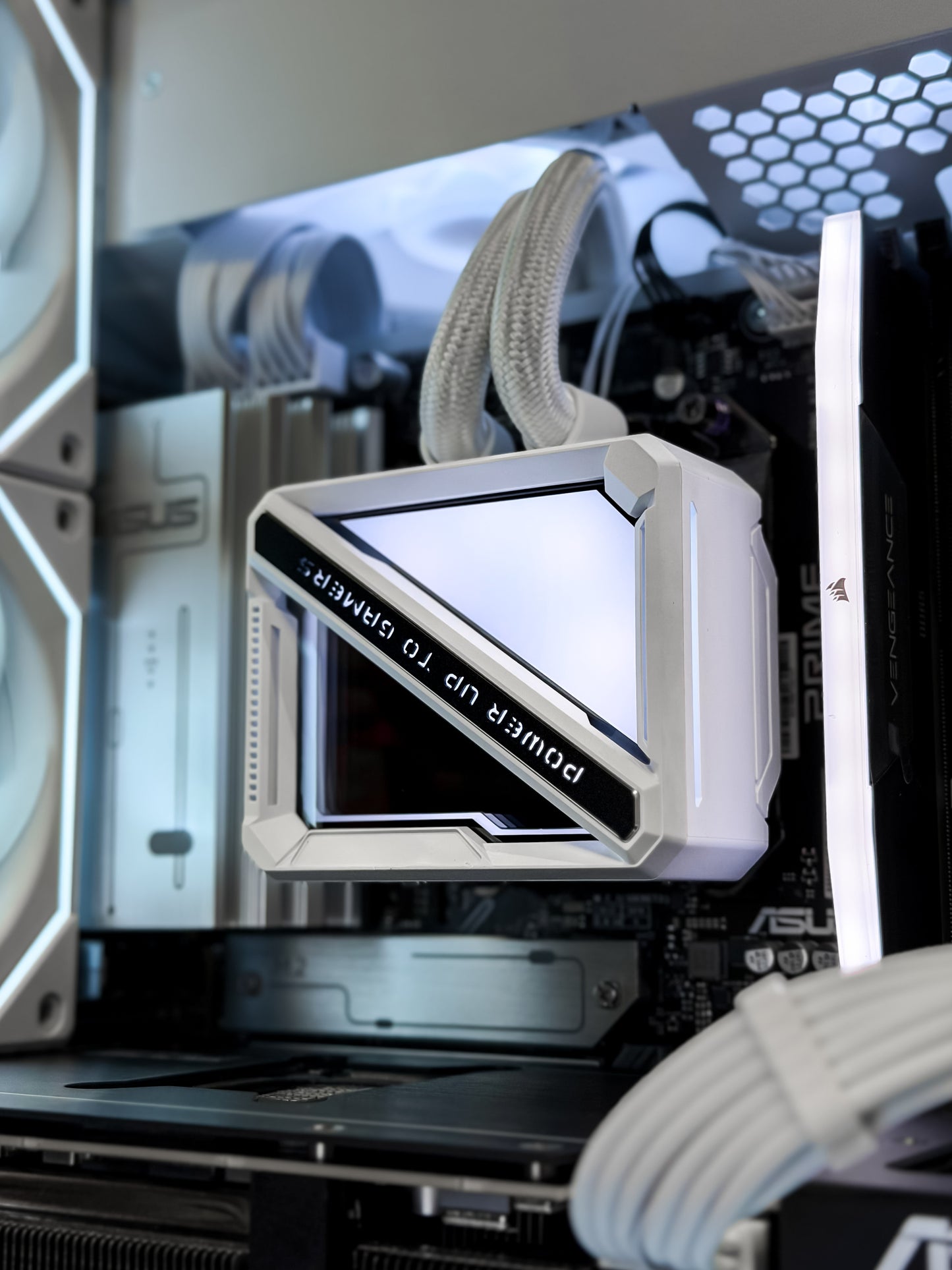 RTX 5080 Beast 🔥 4K Ultra Gaming PC • Brand New • White Lian Li Build