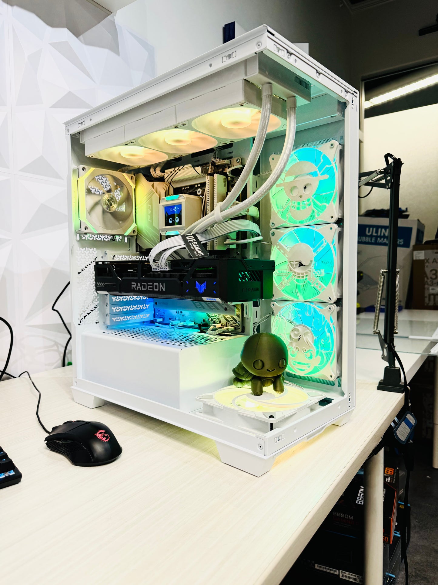 RX 9070 XT + Ryzen 7600X | 32GB DDR5 | 1TB SSD | LCD AIO | 850W Gold | x870 |WIFi