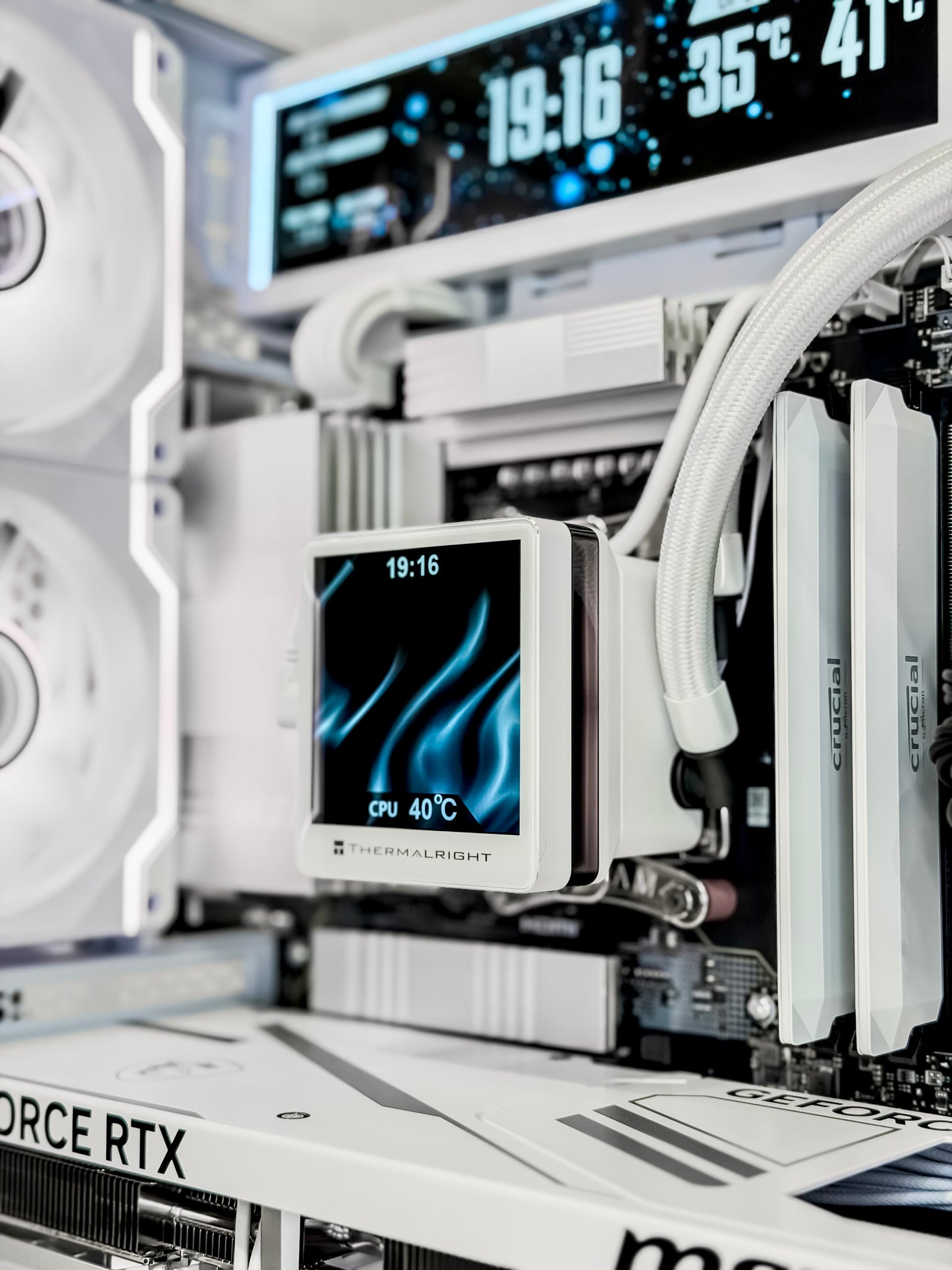 🔥 Lian Li O11 Vision Gaming PC – RTX 5070 Ti 16GB | 32GB DDR5 | Liquid Cooling