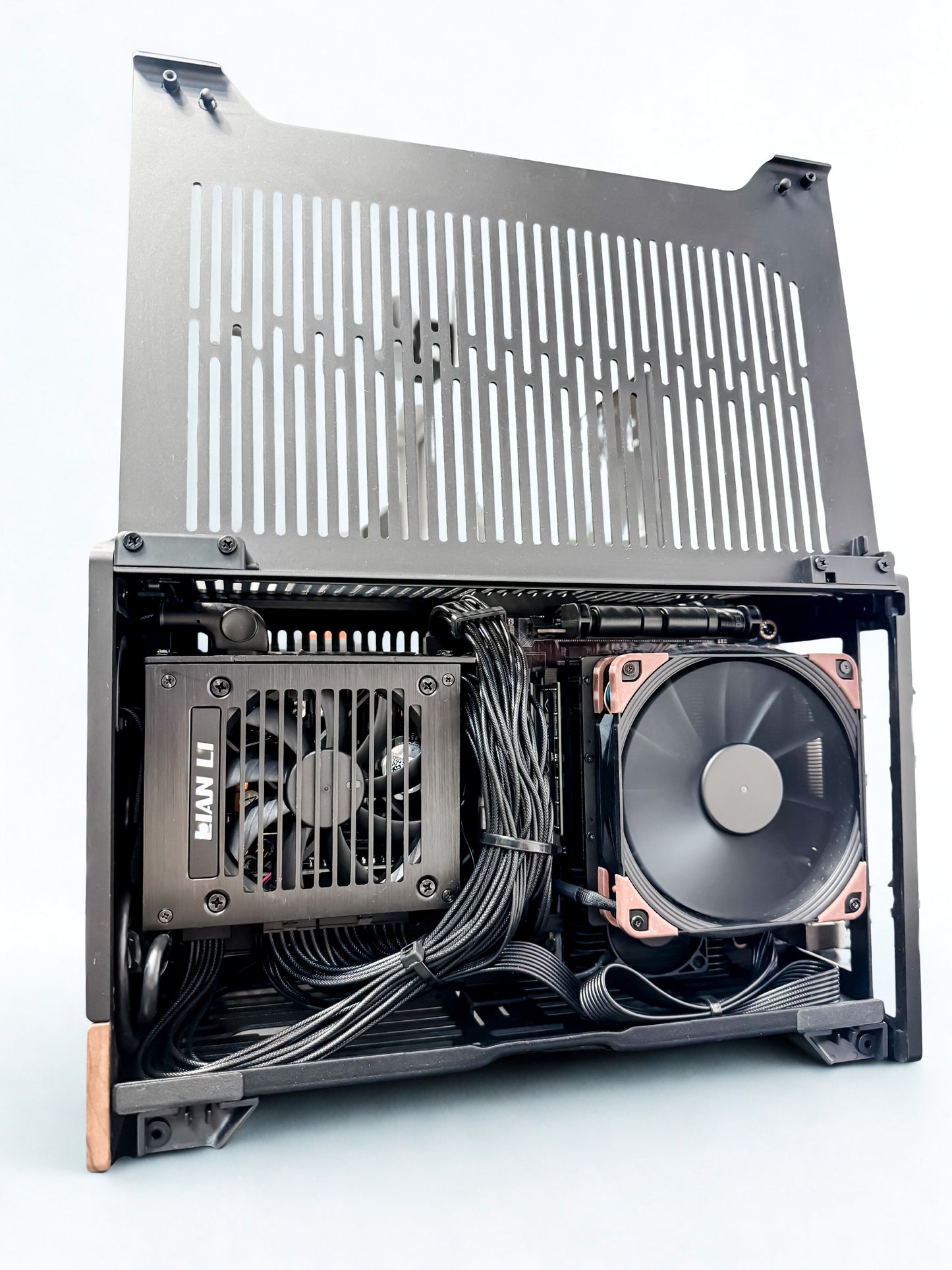 🎮 Fractal Terra Mini-ITX Powerhouse – Ryzen 9 16-Core / RTX 5080