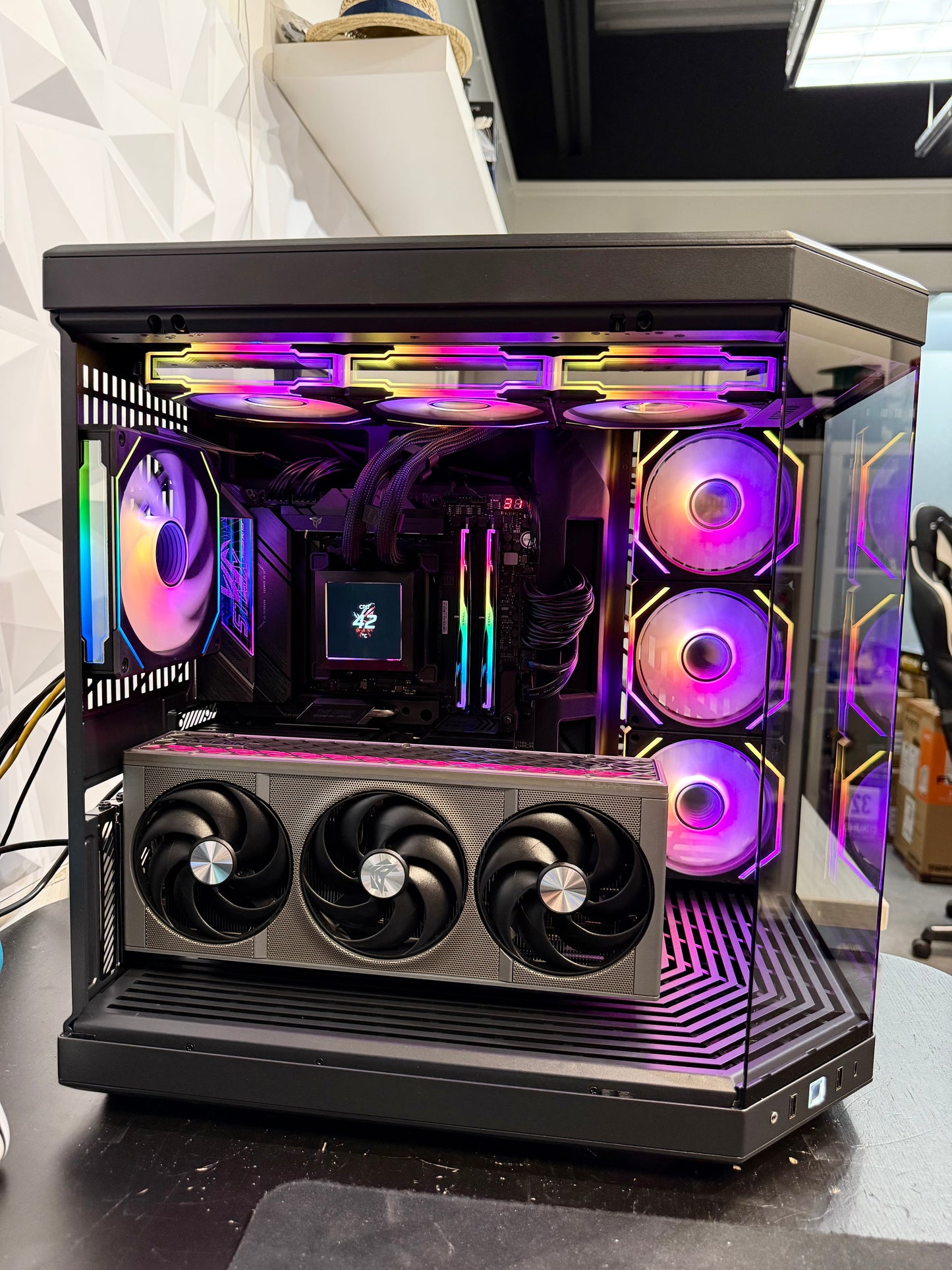 🧨 INSANE Deal: RX 9070 XT + STRIX X670E + Ryzen 9700X