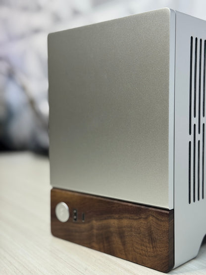 Tiny Beast – RTX 5070  + 2TB Gen5 NVMe + Ryzen 9700X + 64GB DDR5 in Terra Silve