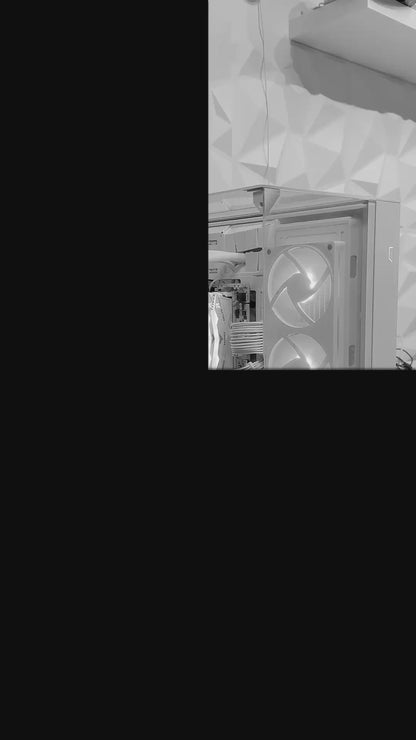 😱 Premium 5070 Ti + 9800X3D Lian Li PC w/ ONLY Name Brands